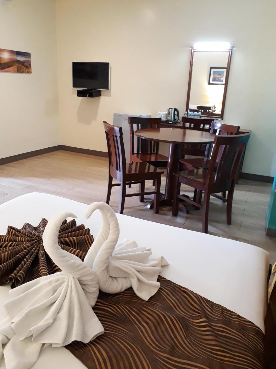 Sea Garden Resort Iloilo Exterior foto